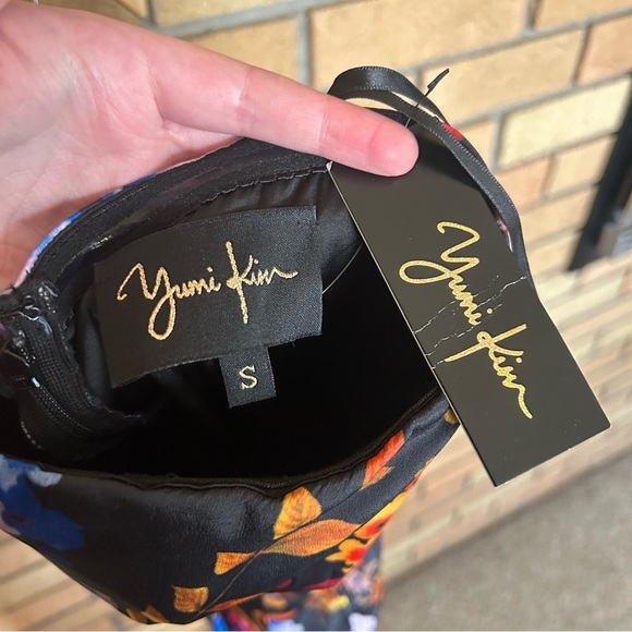 NWT Yumi Kim Women’s Black Floral Strapless Mini Wrap Dress Size Small - Picture 3 of 6